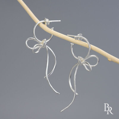 Нестандартни сребърни обеци LOVE KNOT