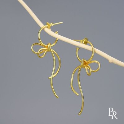 Нестандартни сребърни обеци LOVE KNOT